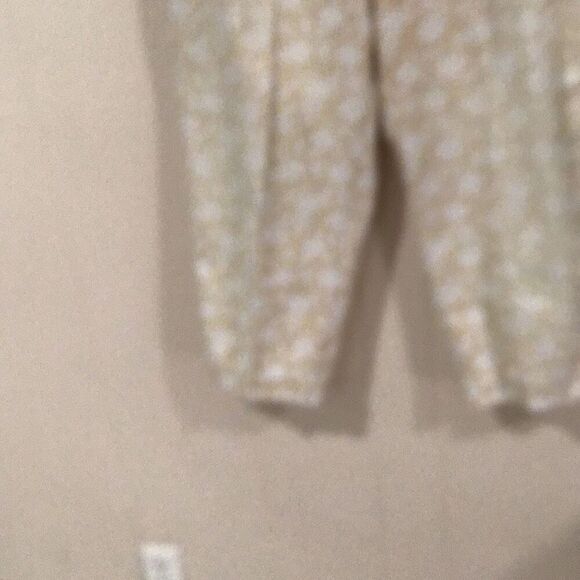 Pants, Liz Claiborne Womens Capris, 14, Liz Sport - Picture 1 of 8